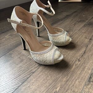 Lace ivory and silver heels